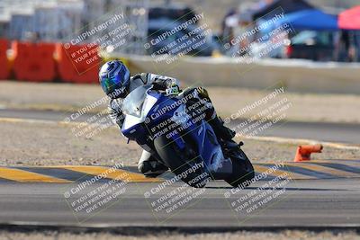 media/Dec-18-2022-SoCal Trackdays (Sun) [[8099a50955]]/Turn 2 (950am)/